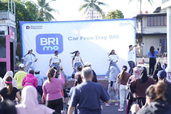 Elizabeth Primasari : Car Free Day di Manado, Makin Seru dengan Promo Spesial BRI.